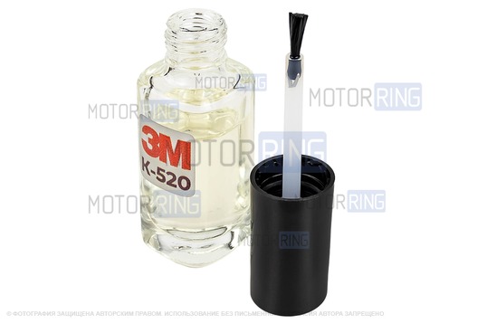 Шильдик-эмблема черная матовая с активатором адгезии на решетку радиатора для Шевроле Нива после рестайлинга 2009 года