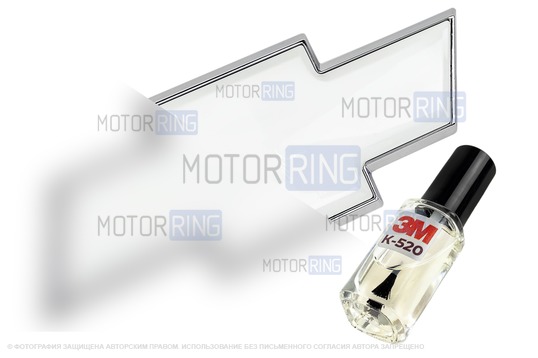 Шильдик-эмблема белая с активатором адгезии на решетку радиатора для Шевроле Нива после рестайлинга 2009 года_1