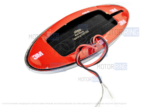 Светодиодный шильдик Sal-Man с активатором адгезии и указанием марки (красная подсветка) для Лада Калина 2, Приора, Гранта