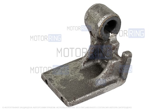 Звено петли двери задней верхнее неподвижное правое для Шевроле Нива_1