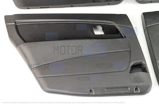 Заводские обивки дверей нового образца на Лада Приора