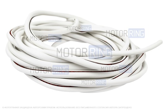 Уплотнитель кромок дверей и порогов Carius 7,5 метров белый со скотчем по внутренней части