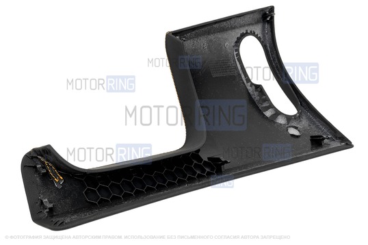 Крышка блока предохранителей обтянута экокожей для Лада Калина 2, Гранта FL
