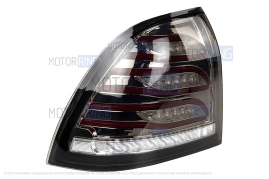 Задний левый тонированный светодиодный фонарь ML в стиле Мерседес АМГ для Лада Приора