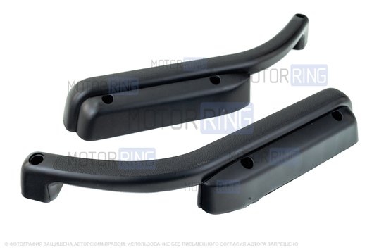 Комплект обивок дверей образца 2105 с пластиковыми ручками стеклоподъемников и ручками дверей образца 2107 для ВАЗ 2101-2107