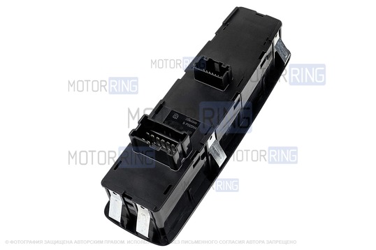 Блок управления стеклоподъемниками c автодоводчиками и зеркалами без электроскладывания в черной лаковой рамке для Лада Веста NG