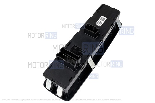 Блок управления стеклоподъемниками без автодоводчиков и зеркалами без электроскладывания в черной лаковой рамке для Лада Веста NG