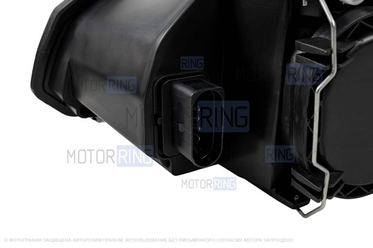 Черные фары в стиле БМВ с линзой (Bi-Led) для Лада Приора