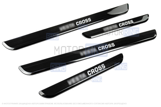 Черные лаковые накладки внутренних порогов Sal-Man с указанием модели (зеленая подсветка) для Лада Веста Кросс, Веста NG Кросс