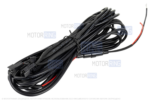 Черные лаковые накладки внутренних порогов Sal-Man с указанием модели (белая подсветка) для Лада Калина, Калина 2