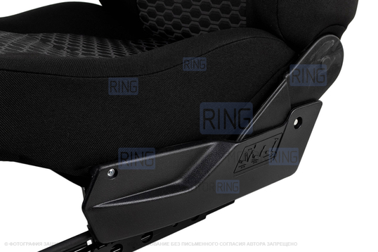 Сиденье переднее водительское с салазками для 3-дверной Лада 4х4 (Нива) до 2019 г.в.