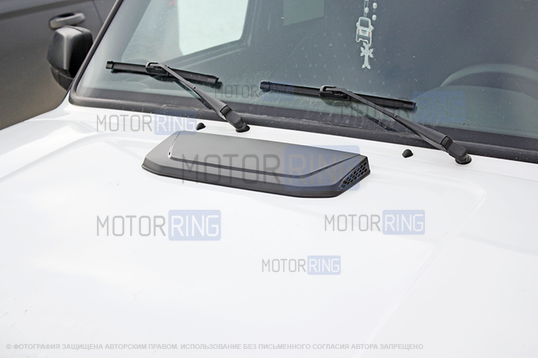 Накладка Утёс черная на капот для Лада 4х4, Нива Легенд