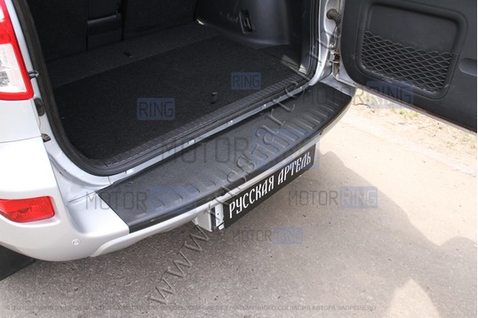 Накладка заднего бампера Русская Артель со скотчем для Toyota Rav4 2011-2012 г.в._1