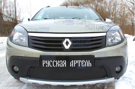 Зимняя заглушка решетки переднего бампера Русская Артель для Renault Sandero Stepway 2009-2013 г.в.
