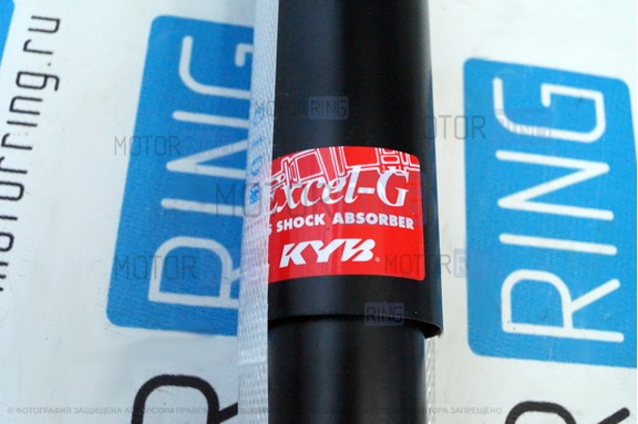 Оригинальные газомасляные амортизаторы передней подвески KYB Excel-G (Каяба) на ВАЗ 2101-2107, Лада Нива 4х4