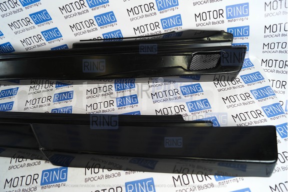 Пороги с сеткой Model-2 для ВАЗ 2110-2112