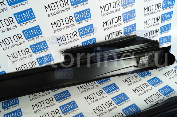 Пороги с сеткой Model-2 для ВАЗ 2110-2112