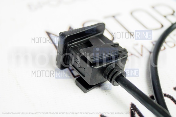 Оригинальный кабель USB на 1 слот в бардачок Лада Приора