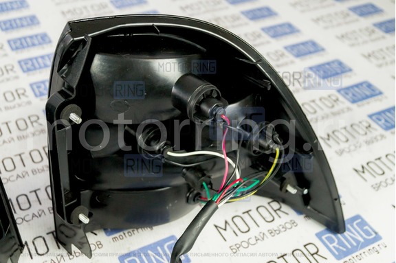 Светодиодные черные задние фонари (Китай) для Лада Приора