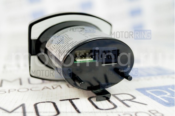 Бортовой компьютер Штат Приора Матрикс вместо часов OLED-дисплей на переднюю панель для Лада Приора