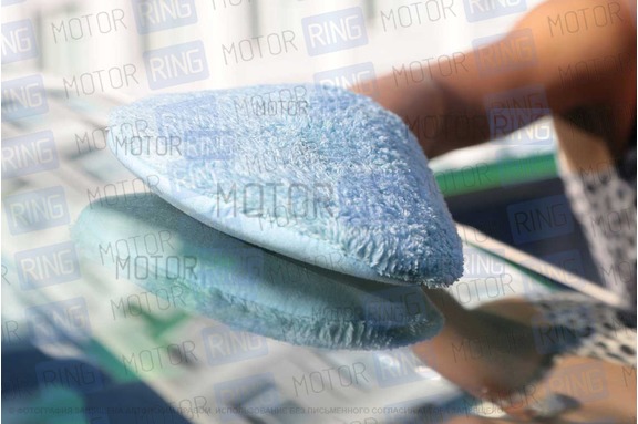 Варежка для мойки и полировки автомобиля из микрофибры Mitten Polish & Clean 15х25 см