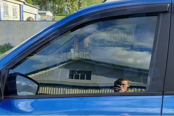 Съемная москитная сетка Lite на магнитах на передние стекла для ВАЗ 2105