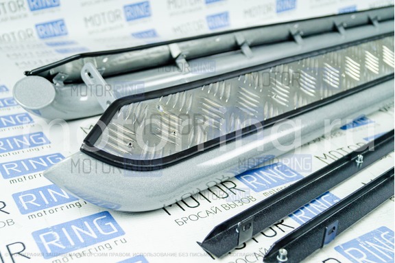 Защита порогов PT Group Эстонец 51мм с алюминиевой площадкой для Nissan Terrano 2014