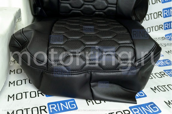 Комплект для сборки сидений Recaro экокожа (центр с перфорацией) с цветной строчкой Соты для 3-дверную Лада 4х4 (Нива) 21213, 21214