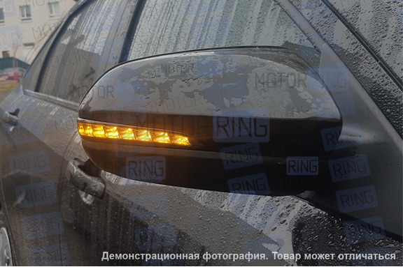 Бегающие повторители поворота Sal-Man Лексус Стайл тонированные (с квадратными секциями) в зеркала образца 2015 года для Лада Веста