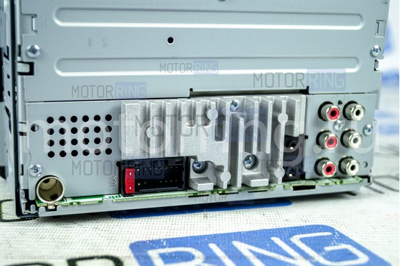 Автомагнитола Pioneer MVH-S620BT