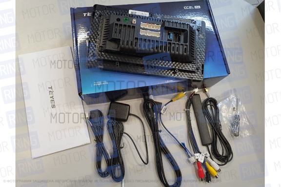 Мультимедийная система (магнитола) Teyes CC2L Plus дюймов Андроид 8.1 (4 ядра, 2/32Gb) с комплектом для установки для Лада Икс Рей
