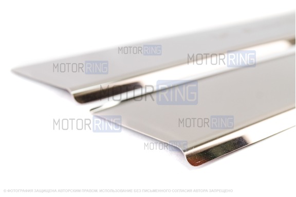 Накладки из нержавеющей стали AutoMax на внутренние пороги с гравировкой названия модели для Рено Каптюр