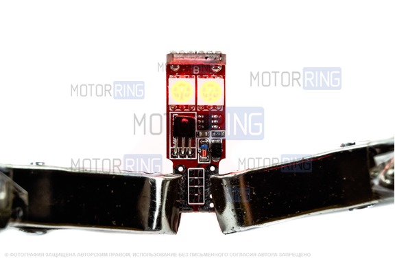 LED RGB лампы в габариты с пультом LightSpace T10 W5W