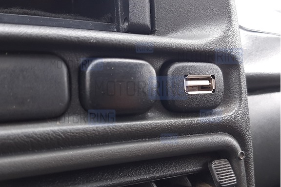 USB-зарядник Штат 2.0 вместо заглушки кнопки для ВАЗ 2110-2112, 2113-2115, Лада Калина, Шевроле Нива