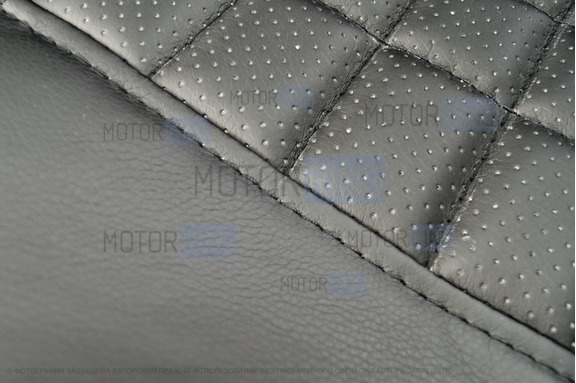 Обивка (не чехлы) сидений Recaro экокожа (центр с перфорацией) с цветной строчкой Ромб/Квадрат для ВАЗ 2108-21099, 2113-2115, 5-дверная Нива 2131