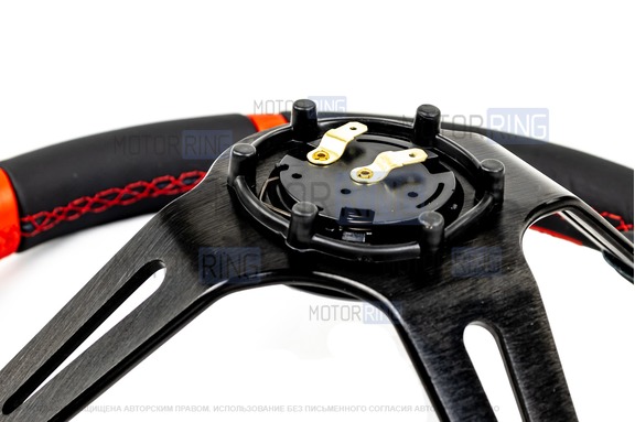 Спортивный руль MOMO Drifting Black обод из экокожи с красными кольцами для ВАЗ 2101-2115, Лада Калина, Гранта, Приора, 4х4, Нива Легенд, Нива Тревел, Шевроле Нива