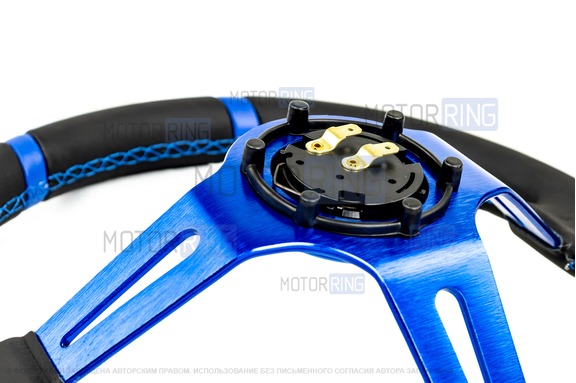 Спортивный руль MOMO Drifting Blue обод из экокожи с синими кольцами для ВАЗ 2101-2115, Лада Калина, Гранта, Приора, 4х4, Нива Легенд, Нива Тревел, Шевроле Нива